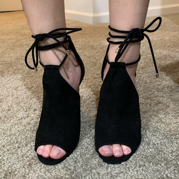 Aldo’s Peep Toe Wedge Heels - Picture 3 of 7